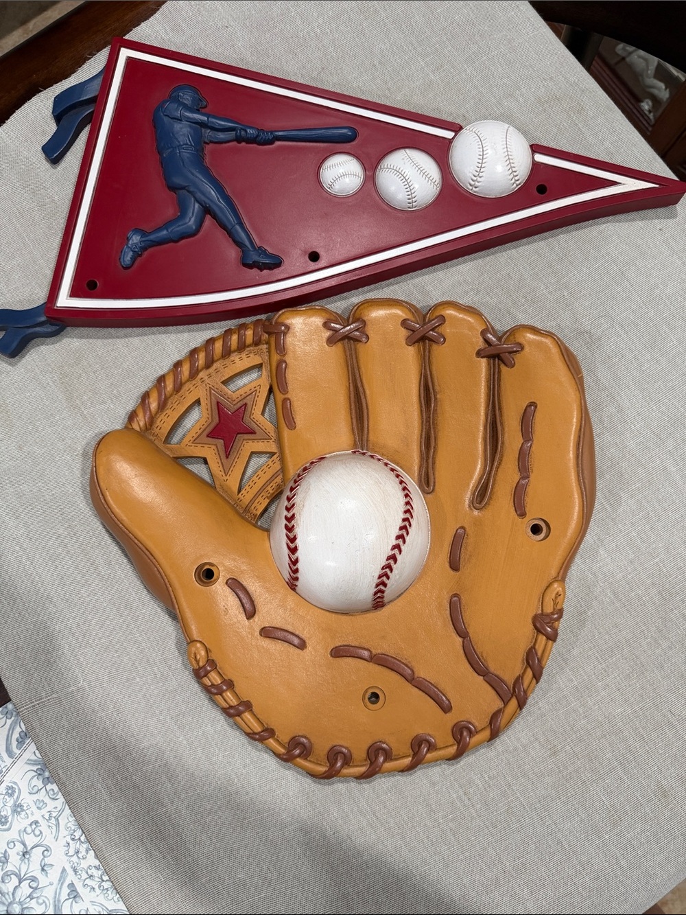Vintage Home Interiors Baseball Glove & Sports Pennant..
